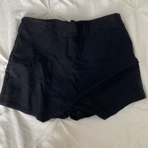 American threads small black skort